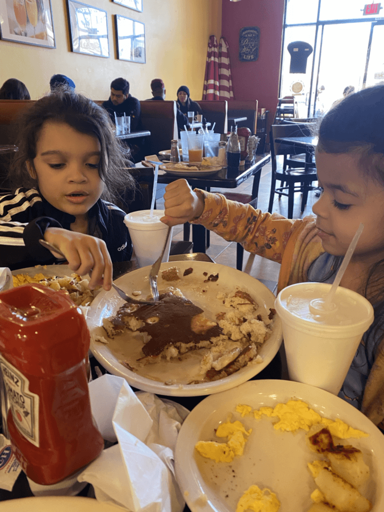 10 Best Kid-Friendly Restaurants in Las Vegas (That Parents Actually Love Too) | The Vegas Mom