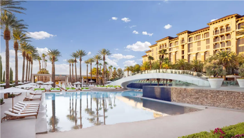 Best Pools in Las Vegas for Families This Summer | The Vegas Mom